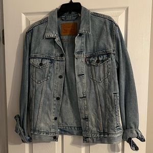 Levi’s men’s denim jacket